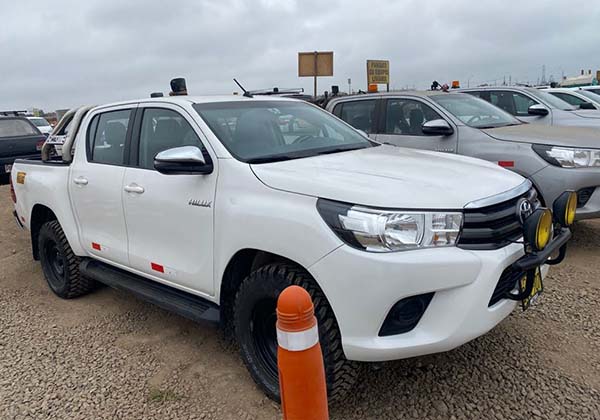 hilux-02